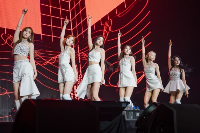 STAYC สวยจึ้ง ปึ้งเว่อร์ โชว์ร้องเต้น วิชวลตาแตกในคอนเสิร์ต 2025 STAYC TOUR [STAY TUNED] in BANGKOK